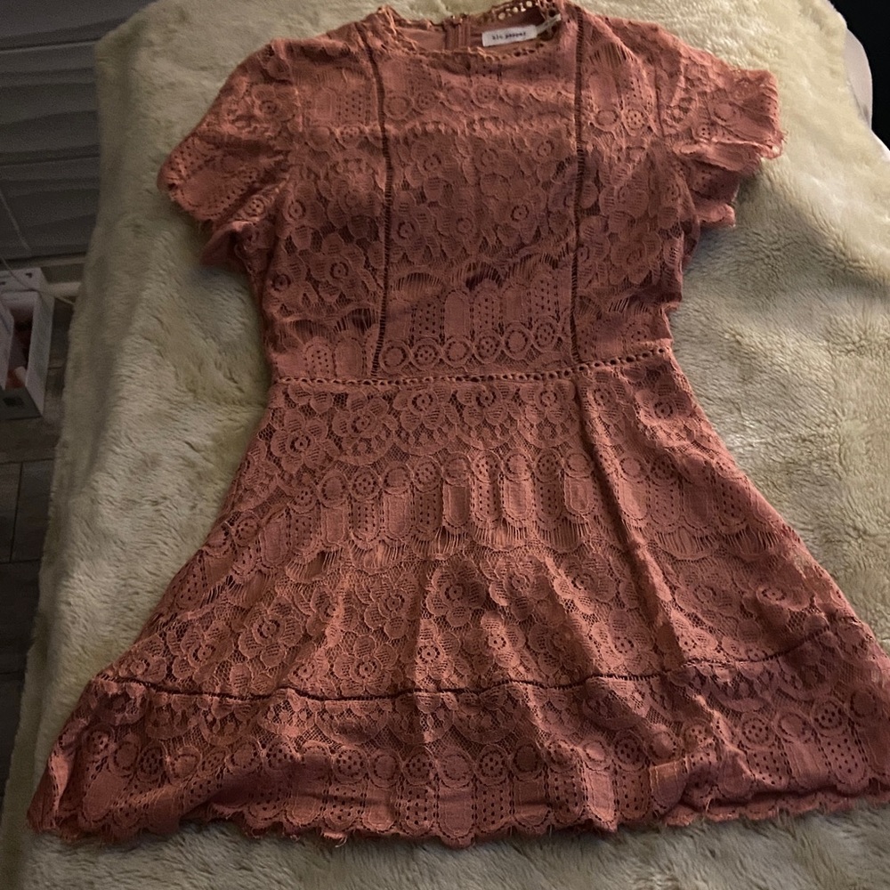 Blu Pepper Mauve Lace Dress